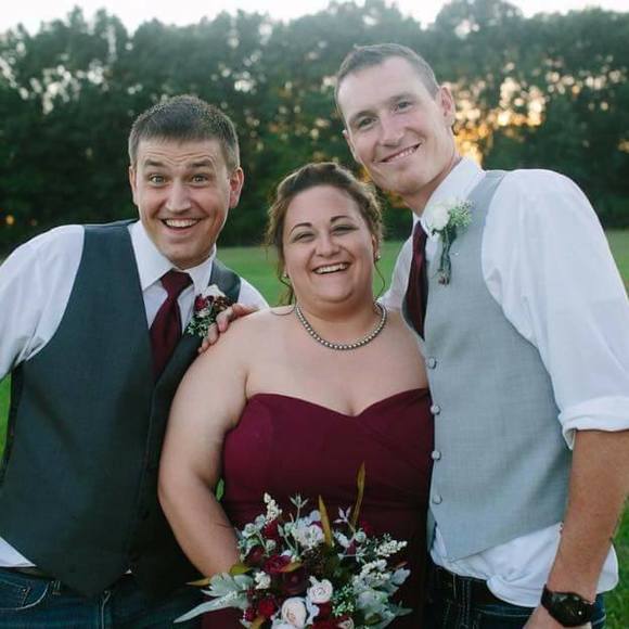 Meet your Posher, Mindy - Picture 1 of 1